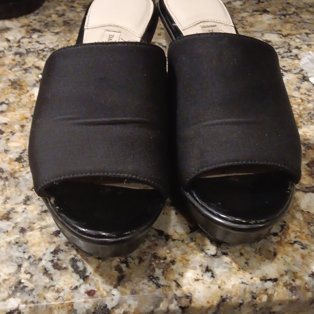 Wedge shoes